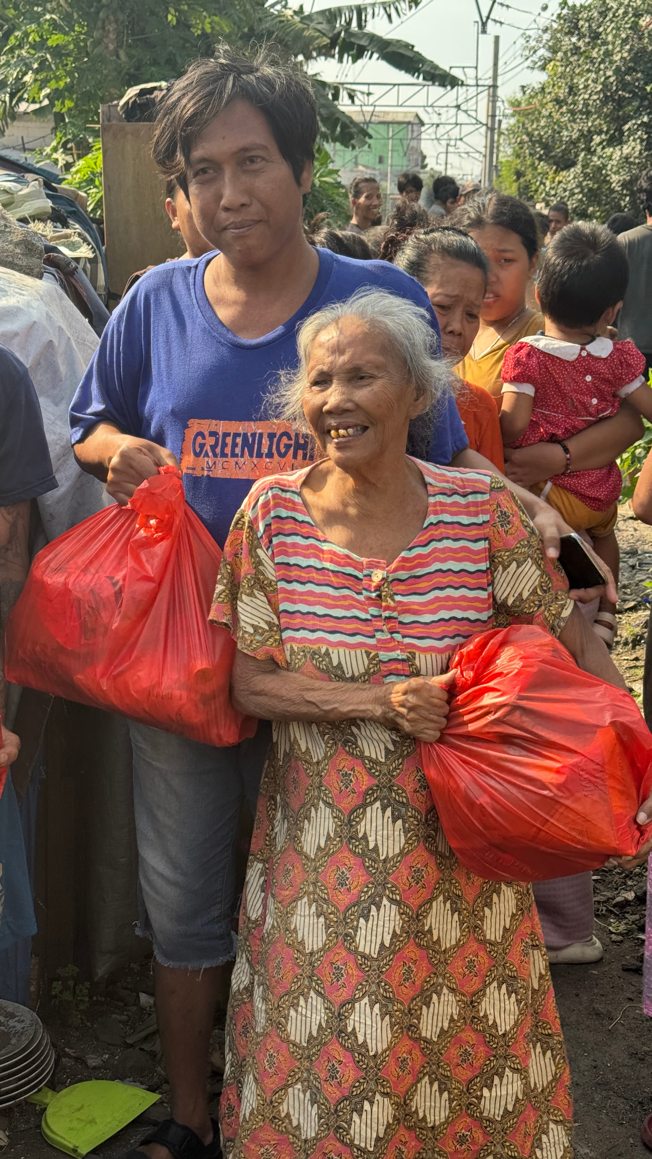 Overstromingen in Jakarta: Hoe Kampung Gezinnen Overleven